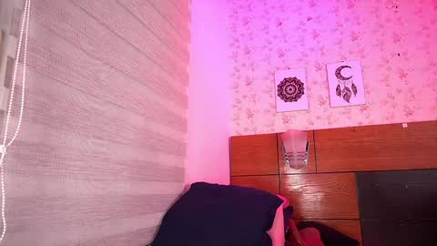 Manuela  online show from 01-31-25, 09:16