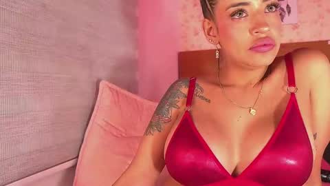 Manuela  online show from 02-11-25, 09:09