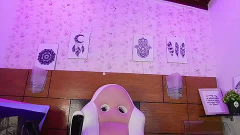 Manuela  online show from 03-07-25, 03:19