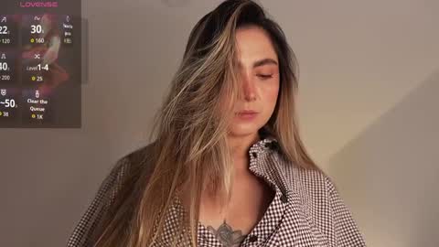 Sophie  online show from 04-10-26, 07:40