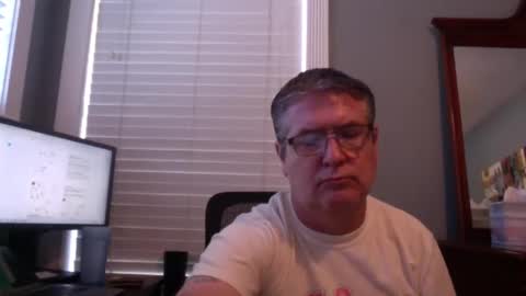 Snapshot of mtbrdr76 chatting on 04-24-26, 09:06 Fun time Daddy online show from 04-24-26, 09:06