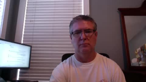 Snapshot of mtbrdr76 chatting on 05-15-26, 09:44 Fun time Daddy online show from 05-15-26, 09:44