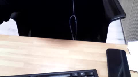 Snapshot of mtwpaul chatting on 11-05-25, 03:23 mtwpaul online show from 11-05-25, 03:23