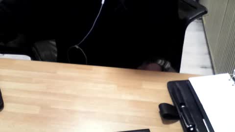 Snapshot of mtwpaul chatting on 11-07-25, 02:28 mtwpaul online show from 11-07-25, 02:28