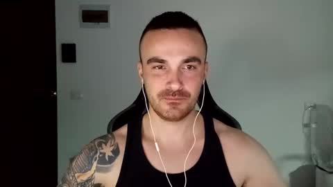 Snapshot of mu5clemania chatting on 12-30-24, 03:13 Victor online show from 12-30-24, 03:13