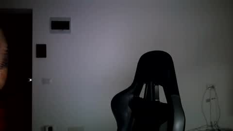 Snapshot of mu5clemania chatting on 01-25-25, 06:12 Victor online show from 01-25-25, 06:12