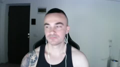 Snapshot of mu5clemania chatting on 02-10-25, 07:58 Victor online show from 02-10-25, 07:58