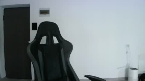 Snapshot of mu5clemania chatting on 02-24-25, 09:21 Victor online show from 02-24-25, 09:21