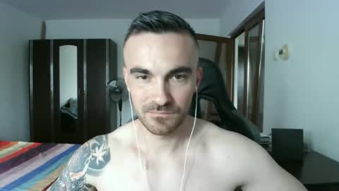 Snapshot of mu5clemania chatting on 09-12-25, 06:13 Victor online show from 09-12-25, 06:13