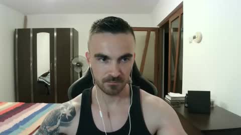 Snapshot of mu5clemania chatting on 09-14-25, 05:56 Victor online show from 09-14-25, 05:56