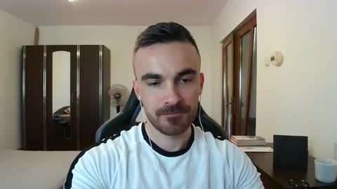 Victor online show from 12-15-25, 01:26