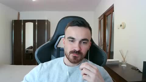 Victor online show from 02-20-26, 01:55