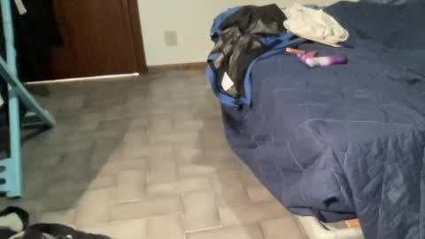 Snapshot of much_fun1 chatting on 04-09-26, 03:39 much_fun1 online show from 04-09-26, 03:39