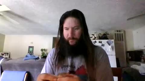 Mudge online show from 01-01-25, 04:29