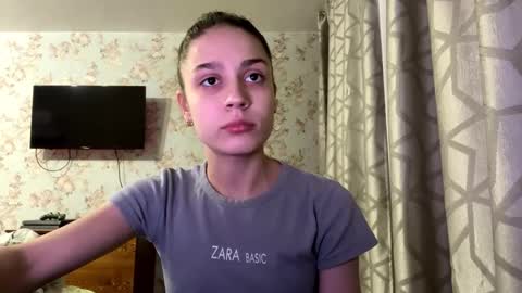 Tia online show from 02-04-26, 06:08