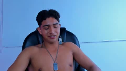 muichiro tokito1 online show from 12-21-24, 08:28