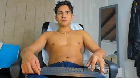 muichiro tokito1 online show from 02-06-25, 04:42