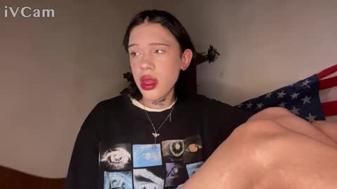 Snapshot of mun_poli chatting on 10-12-25, 01:21 Polik online show from 10-12-25, 01:21