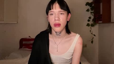 Snapshot of mun_poli chatting on 10-13-25, 06:41 Polik online show from 10-13-25, 06:41