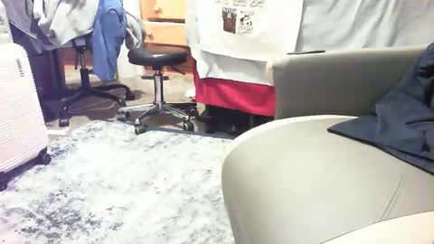 Snapshot of munchsomething chatting on 10-27-25, 03:10 munchsomething online show from 10-27-25, 03:10