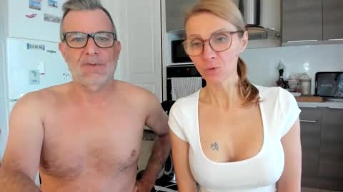 LOVELY JULIA  Peter DAY online show from 02-10-26, 08:07