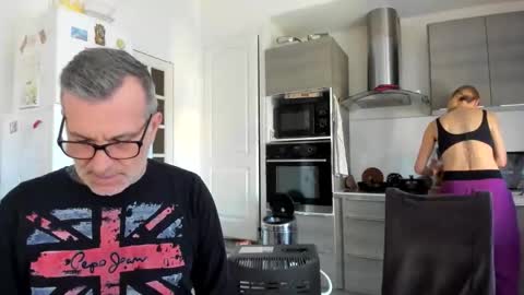 LOVELY JULIA  Peter DAY online show from 02-17-26, 09:06