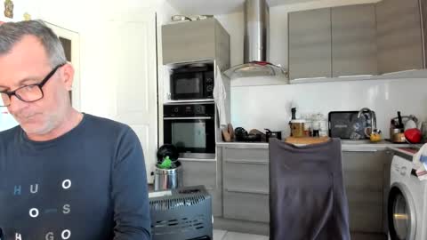 LOVELY JULIA  Peter DAY online show from 02-26-26, 08:57