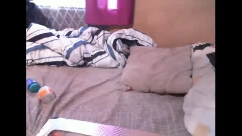 Snapshot of munniegalz1 chatting on 01-26-25, 10:02 your angel online show from 01-26-25, 10:02