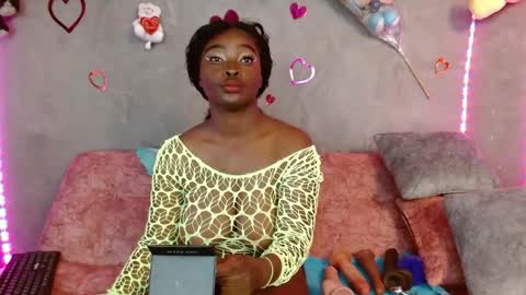 Snapshot of mupitta_sweett chatting on 09-17-25, 06:53 Leidy online show from 09-17-25, 06:53