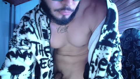 Snapshot of muscle_cock32 chatting on 12-05-24, 10:12 David Big online show from 12-05-24, 10:12