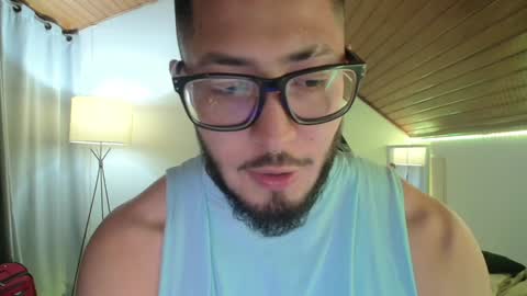 Snapshot of muscle_cock32 chatting on 12-17-24, 10:01 David Big online show from 12-17-24, 10:01