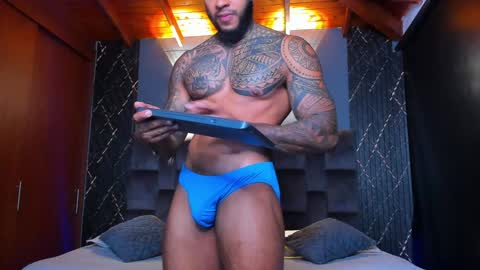 Nick online show from 01-05-25, 02:38