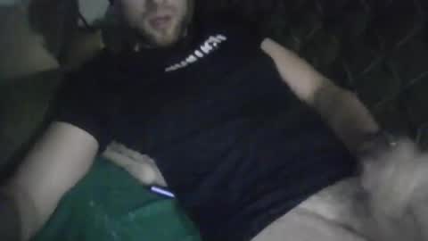 Snapshot of musclebabu chatting on 10-19-25, 01:28 musclebabu online show from 10-19-25, 01:28