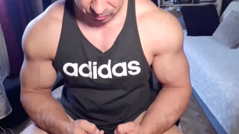 Snapshot of musclebredon chatting on 03-01-26, 08:16 BRENDON online show from 03-01-26, 08:16
