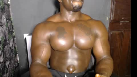 musclegod23 online show from 01-22-25, 02:26