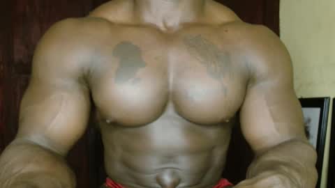 musclegod23 online show from 02-10-26, 02:10