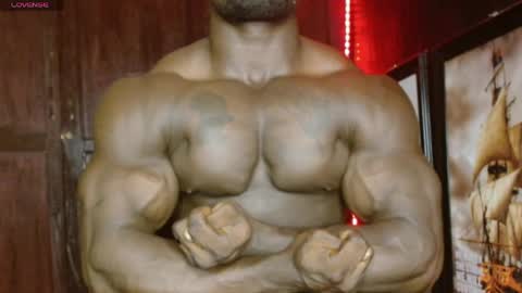 musclegod23 online show from 05-11-26, 01:00