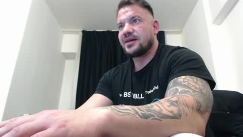 MuscleMonster31 online show from 01-08-25, 03:50