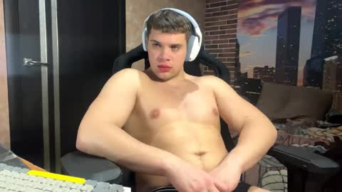 Snapshot of musclephantom chatting on 04-09-26, 08:25 Egor online show from 04-09-26, 08:25