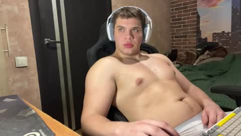 Snapshot of musclephantom chatting on 04-15-26, 09:15 Egor online show from 04-15-26, 09:15