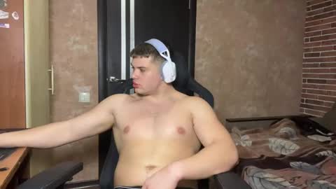Snapshot of musclephantom chatting on 04-24-26, 09:28 Egor online show from 04-24-26, 09:28