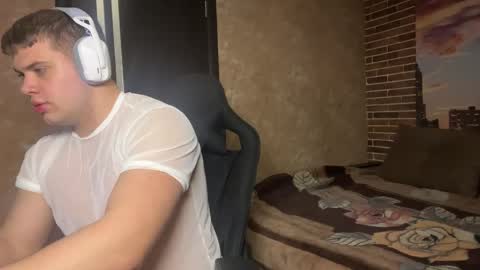 Snapshot of musclephantom chatting on 05-06-26, 09:31 Egor online show from 05-06-26, 09:31