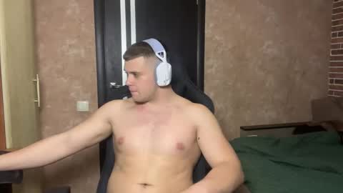 Snapshot of musclephantom chatting on 05-10-26, 09:09 Egor online show from 05-10-26, 09:09