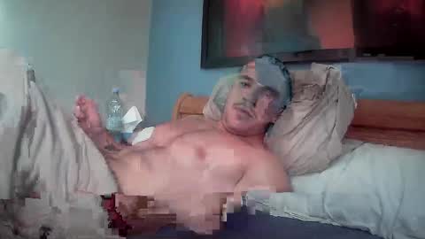 muscleshow00 online show from 03-05-25, 07:38