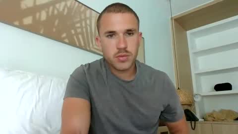 muscleshow00 online show from 03-25-26, 02:28