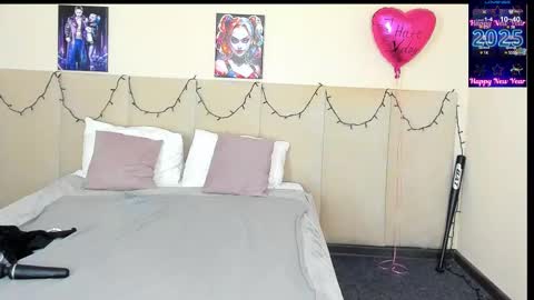 Snapshot of musclexxxbarbie chatting on 02-18-25, 02:05 Eva online show from 02-18-25, 02:05