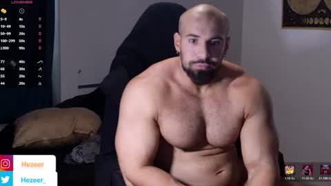 Snapshot of musculusx chatting on 08-09-26, 12:10 Musculus online show from 08-09-26, 12:10