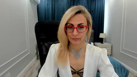 Snapshot of museofstage chatting on 01-24-25, 11:48 Diana online show from 01-24-25, 11:48