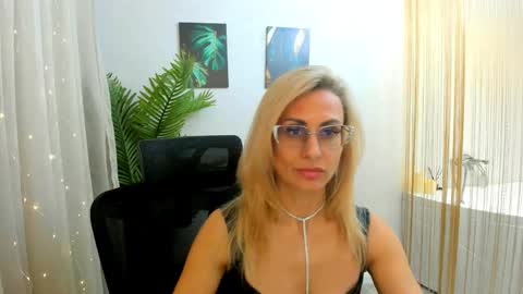 Snapshot of museofstage chatting on 02-21-25, 11:55 Diana online show from 02-21-25, 11:55