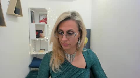 Snapshot of museofstage chatting on 03-05-25, 11:38 Diana online show from 03-05-25, 11:38